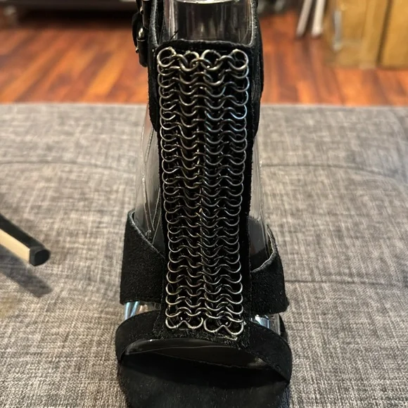 Dolce Vita Black Suede shoe w/ metal embellishments - Picture 6 of 6